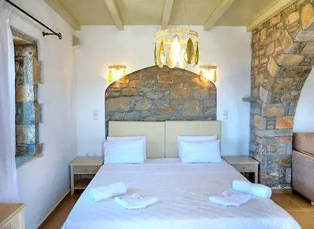 Отель Aqua Petra Agios Pavlos (Amorgos)