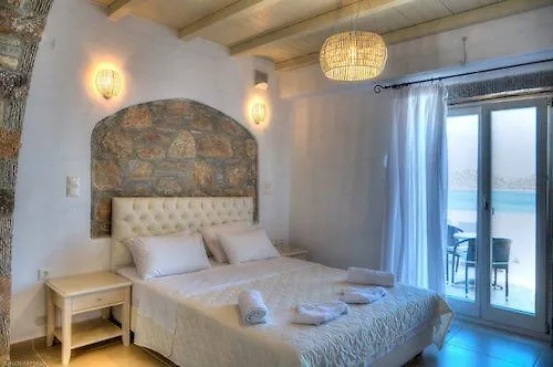 Aqua Petra * Agios Pavlos (Amorgos)